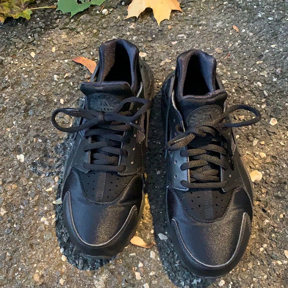 Nike huarache sneakers